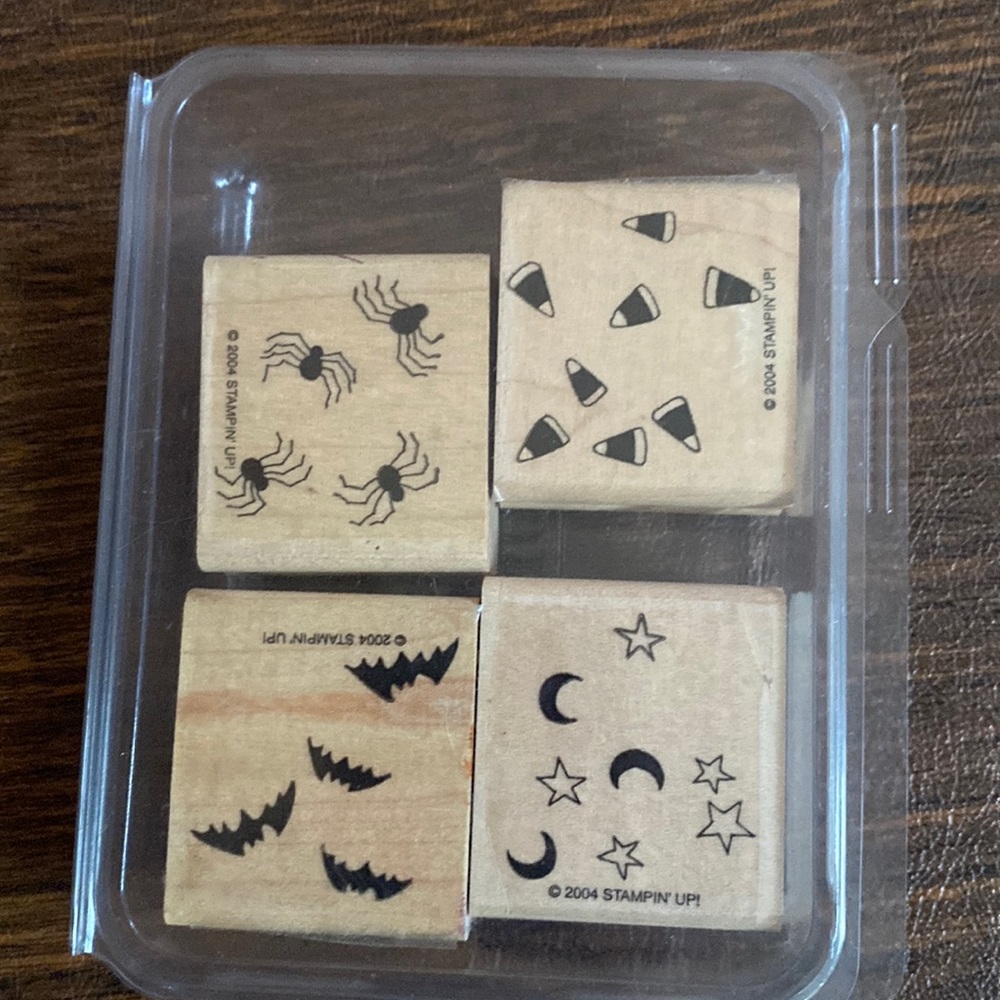 STAMPIN' UP! Bundle 3 sets to save 30%! "Halloween Designs" (4 stamps)